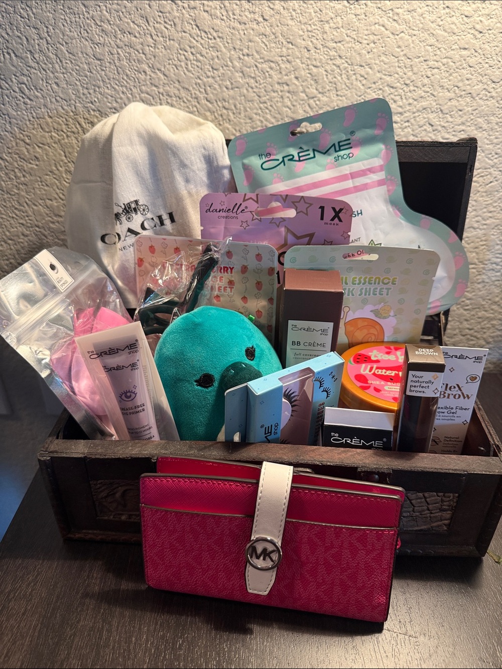 Value at $200 Treasure box cosmetic bundle with MK wallet EUC
